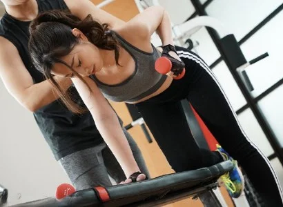 Người phụ nữ thiếu thốn tình dục với anh PT số hưởng nện nhau